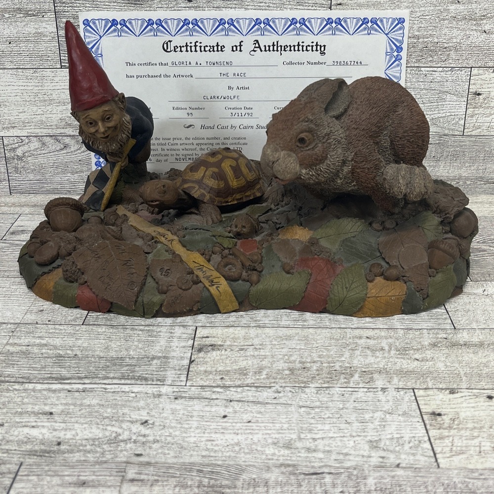 The‎ Race-R 1992 Tom Clark Gnome Cairn Studio Item #9032 Ed #95 Artist Signed